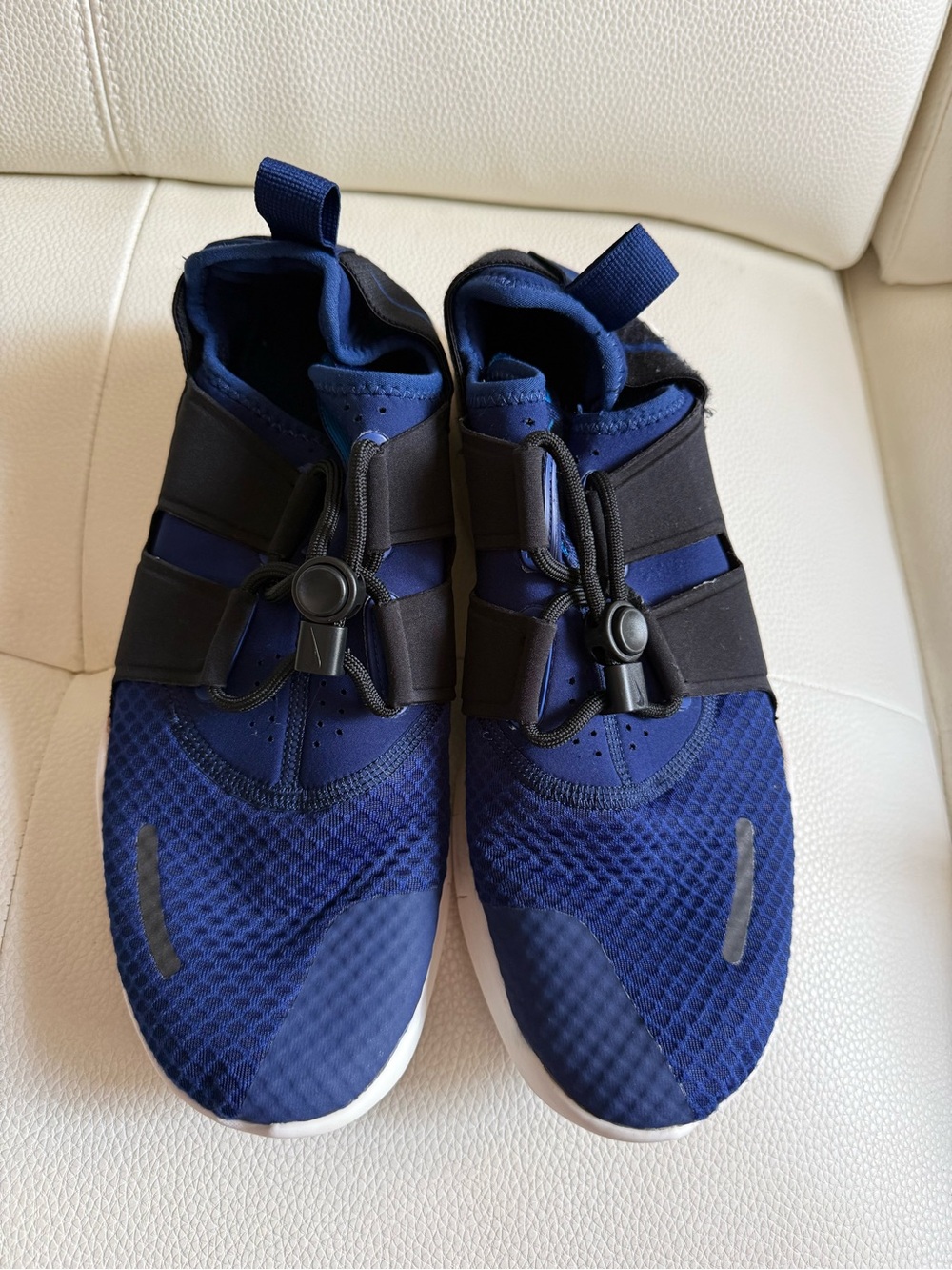 Nike Navy and Black Slip-On Athletic Sneakers Mens 11